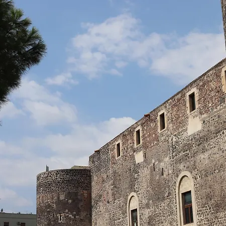 Casa Sveva, Finestra Sulla Storia Διαμέρισμα Κατάνια