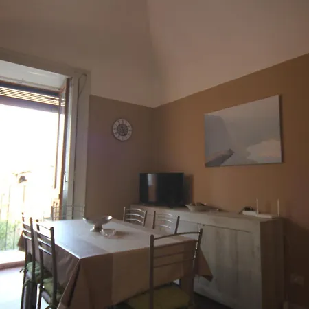 Casa Sveva, Finestra Sulla Storia