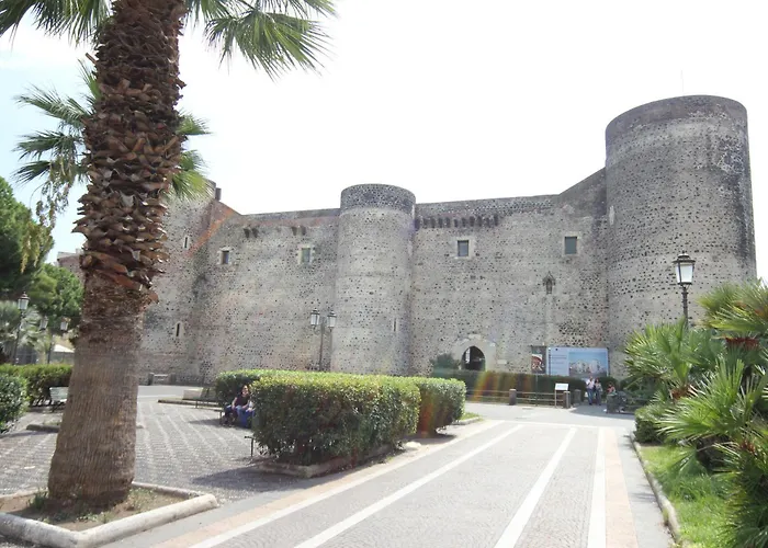 Casa Sveva, Finestra Sulla Storia Daire Katanya